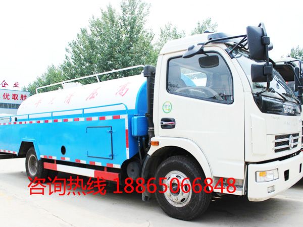 IMG_9857.jpg 環(huán)衛(wèi)車