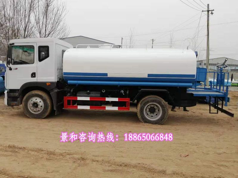 汽車灑水車