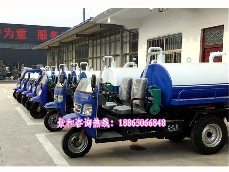 三輪吸糞車(chē)