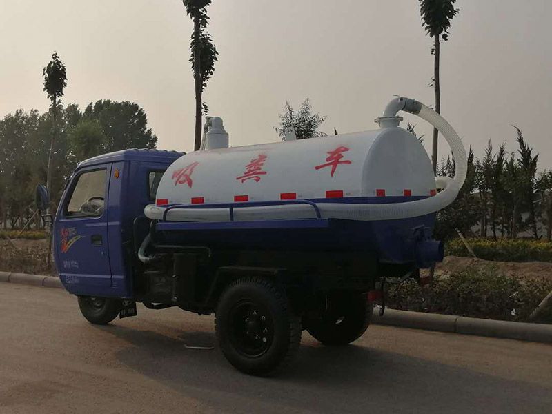 3立方吸糞車