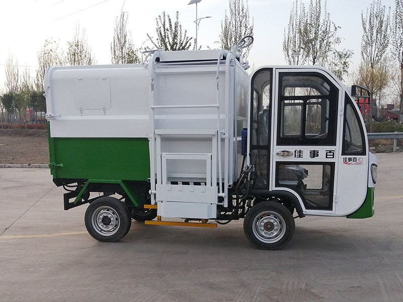 高端電動(dòng)垃圾車(chē)
