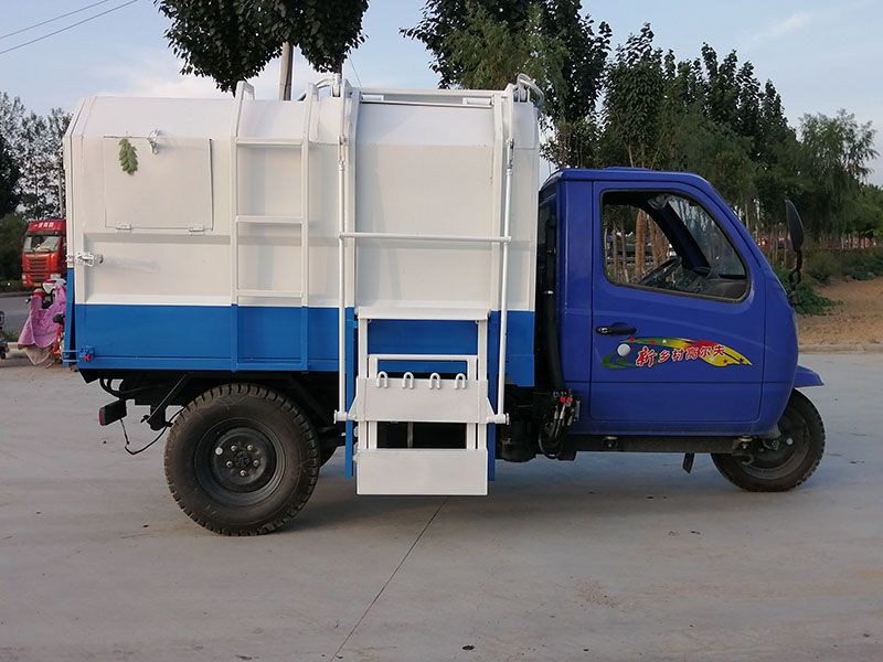 機(jī)動(dòng)垃圾車
